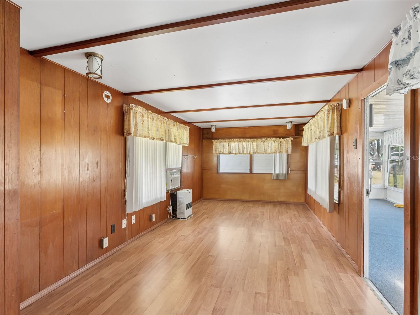 MORELAND PARK SUB - Residential