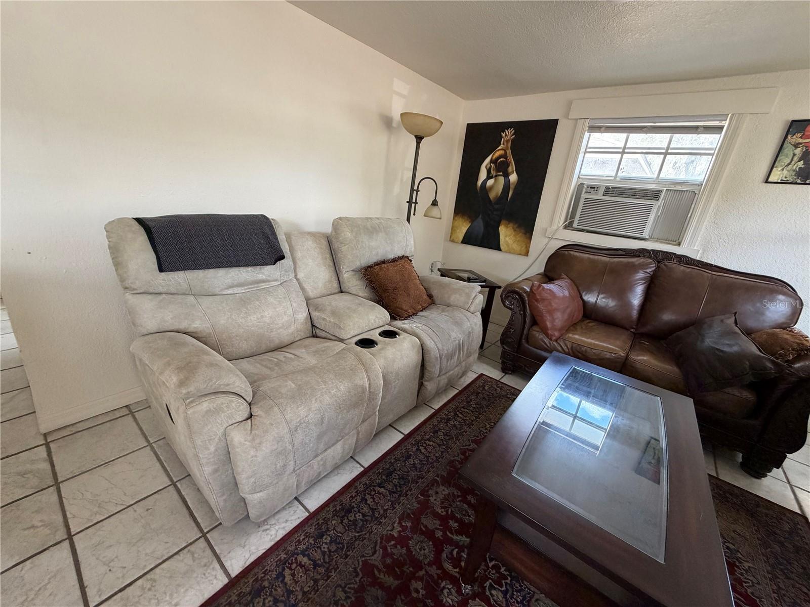 225 W NORTHSIDE DRIVE