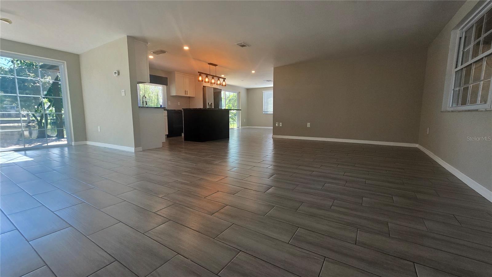 3532 OVERLAND DRIVE