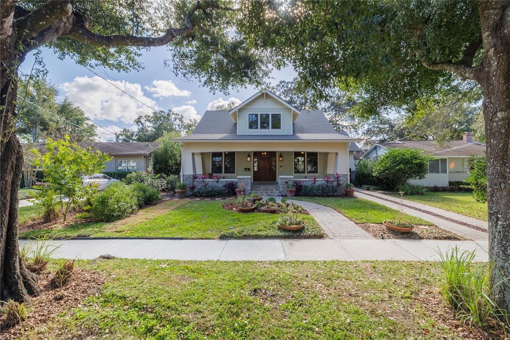 Photo of 1612 E Washington Street, Orlando, FL 32803 (MLS # FC314876)