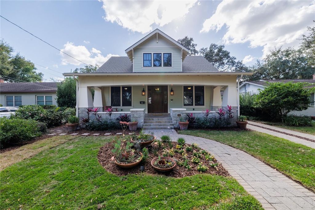 Photo of 1612 E Washington Street, Orlando, FL 32803 (MLS # FC314876)