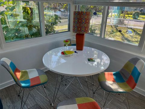 Single Family Residence in GULFPORT FL 2800 TIFTON STREET 5.jpg