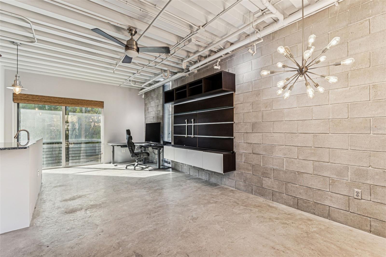 3107 W DE LEON STREET 5