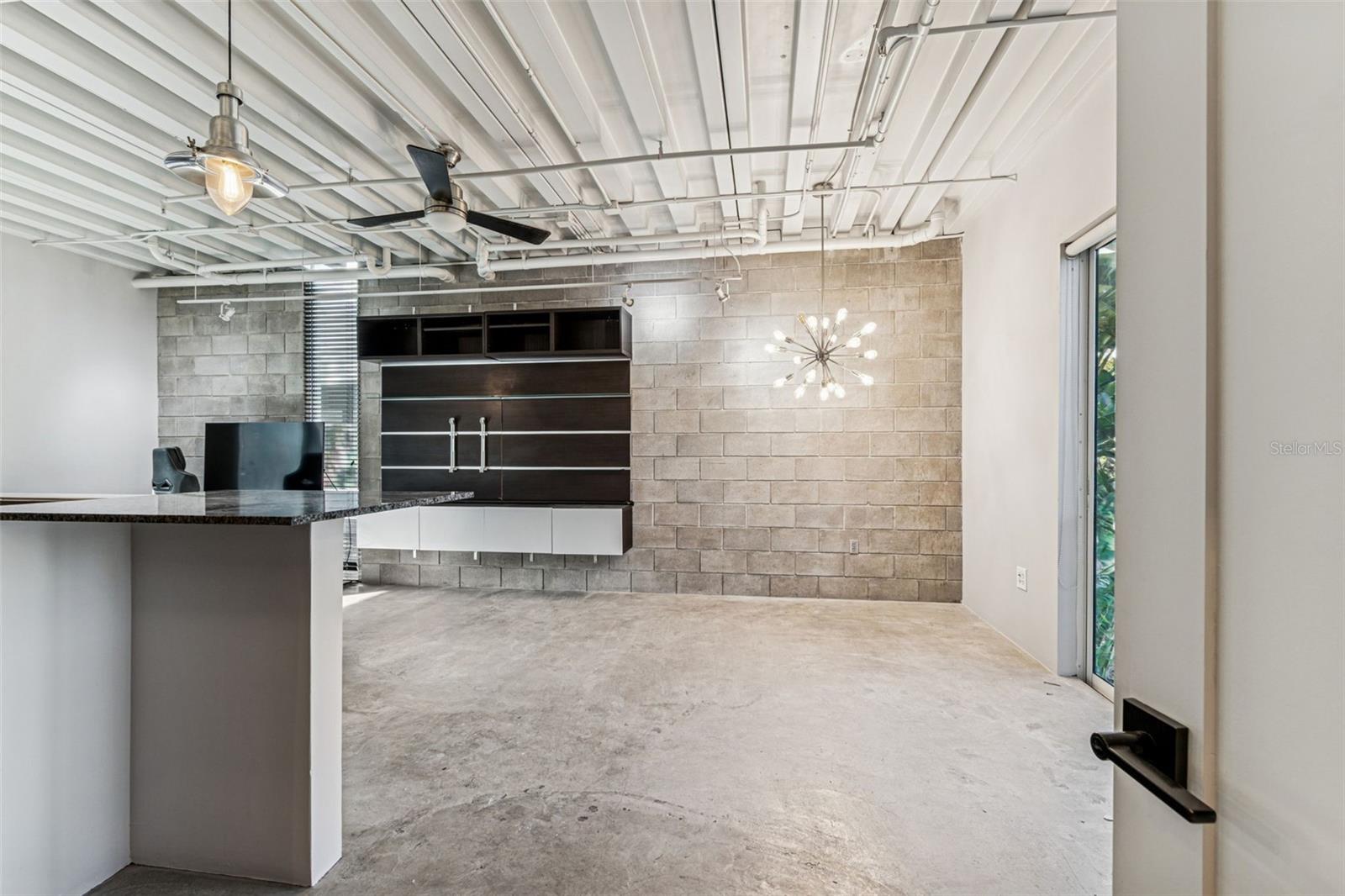 3107 W DE LEON STREET 5