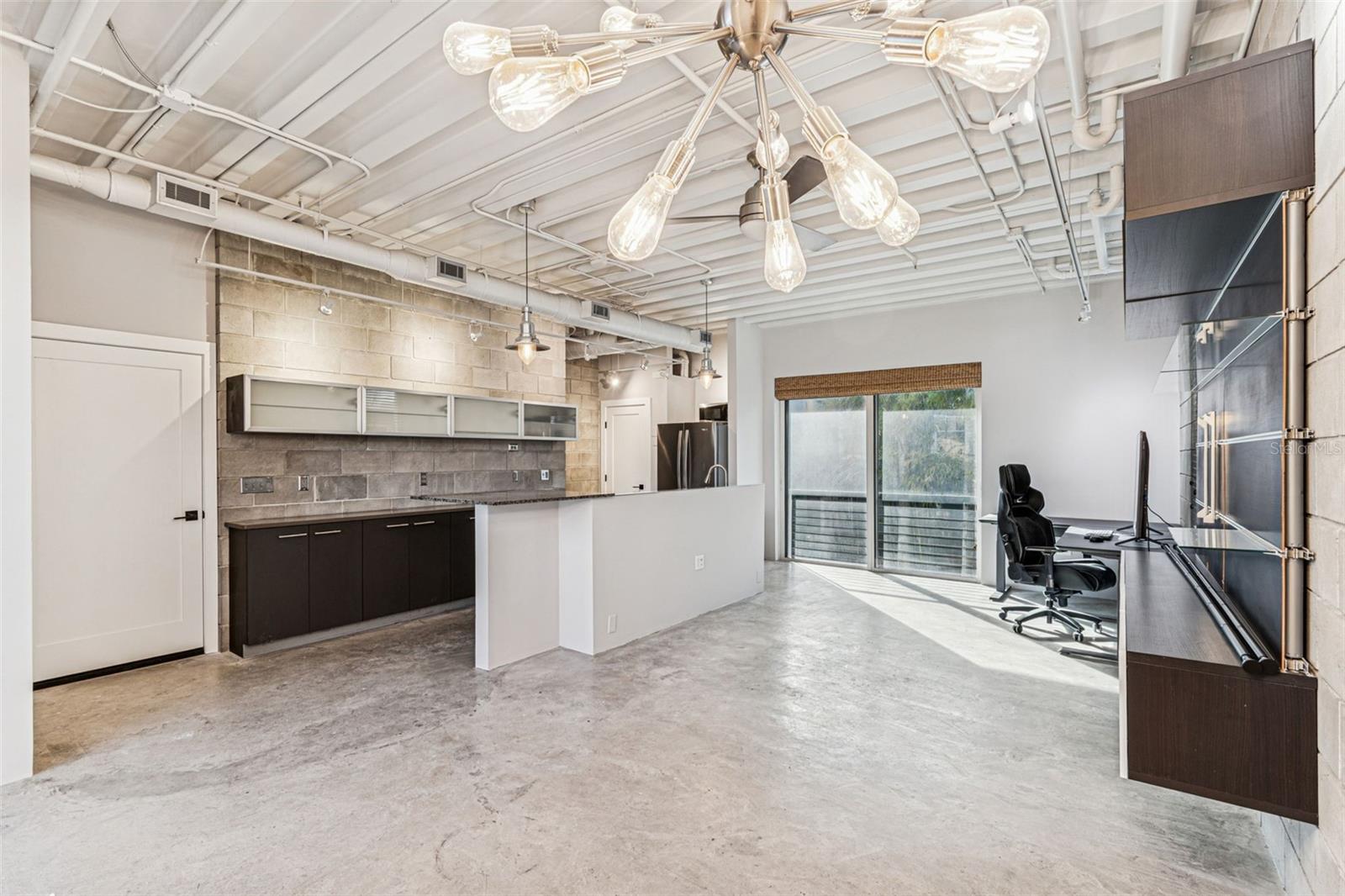 3107 W DE LEON STREET 5