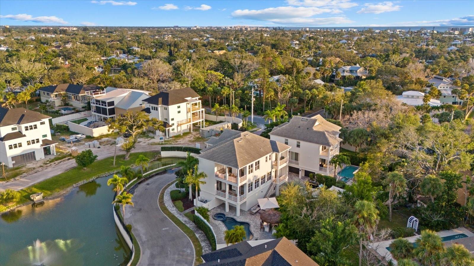 CORONAS PARK - Residential