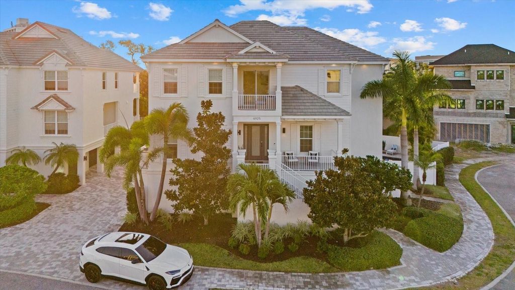 Siesta Key FL Homes 2 Million to 3 Million 32 Photo of 6925 Bochi Circle, Sarasota, FL 34242 (MLS # A4669617)
