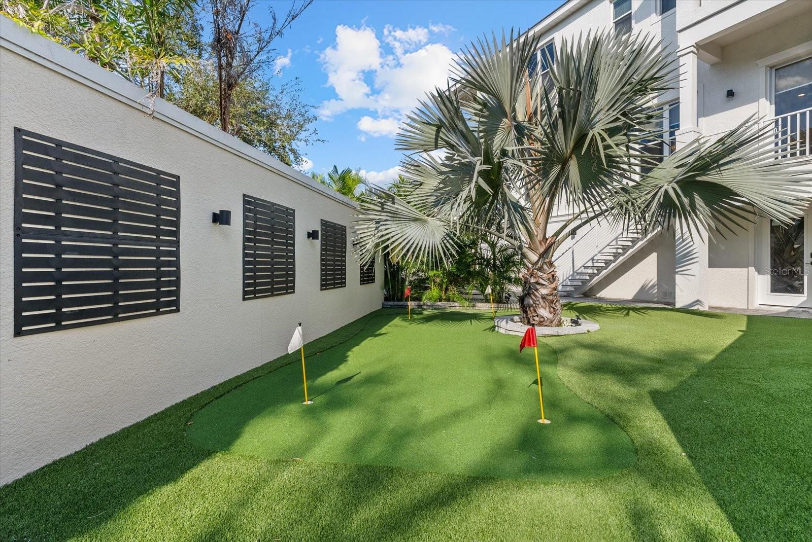 CORONAS PARK - Residential