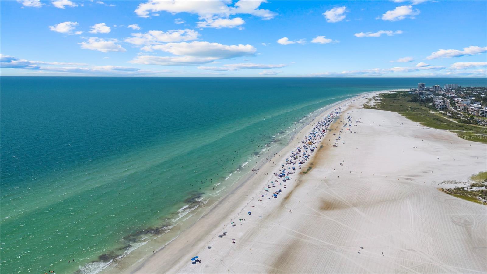 CORONAS PARK - Residential