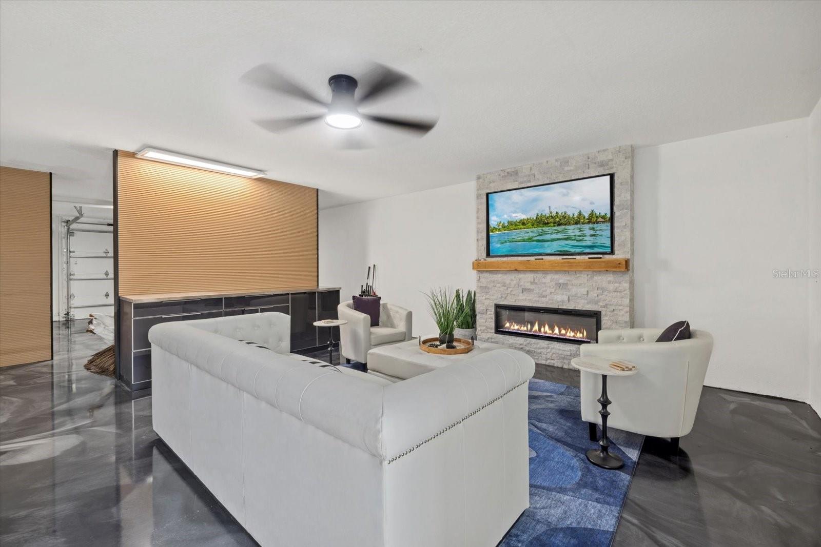 CORONAS PARK - Residential