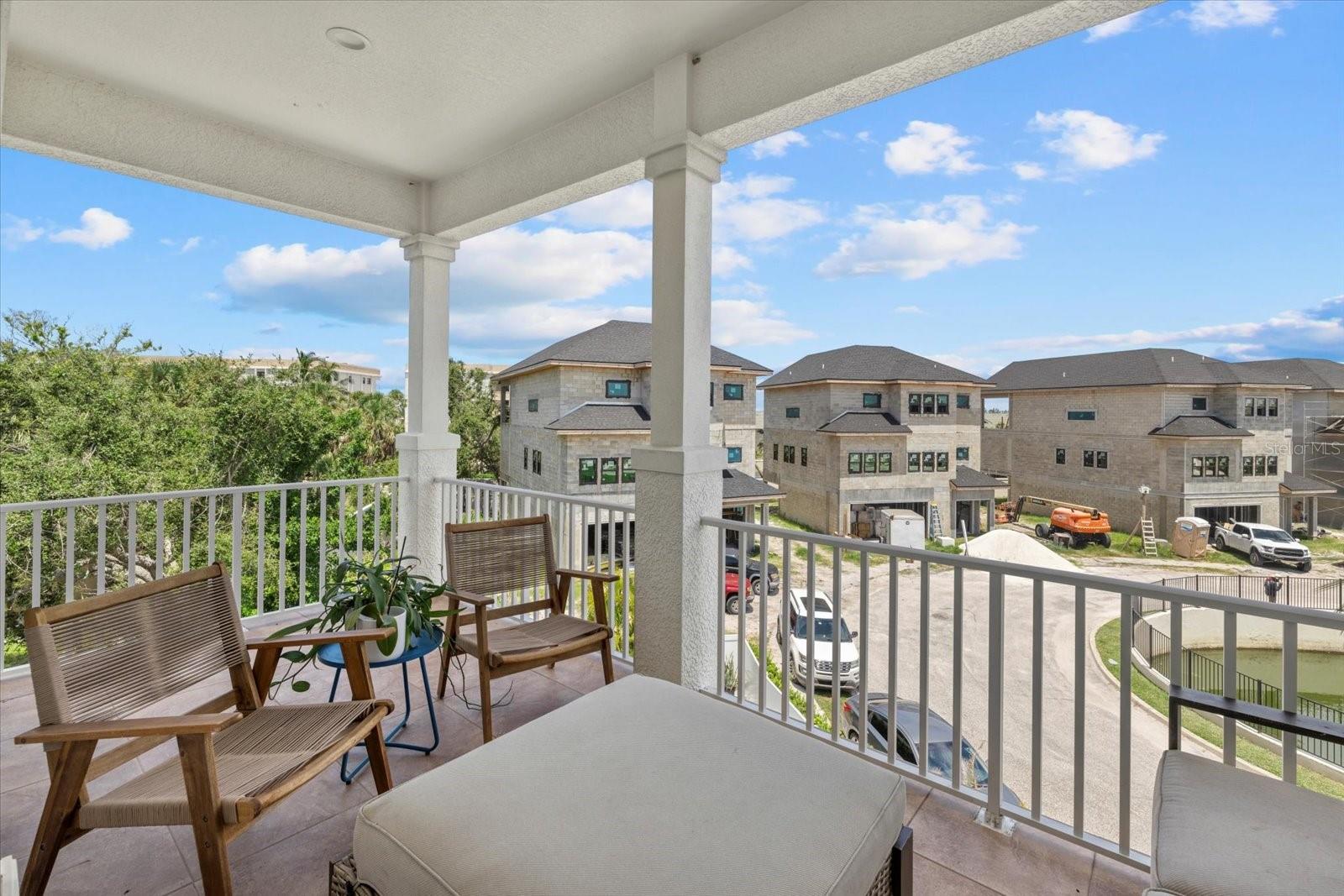 CORONAS PARK - Residential