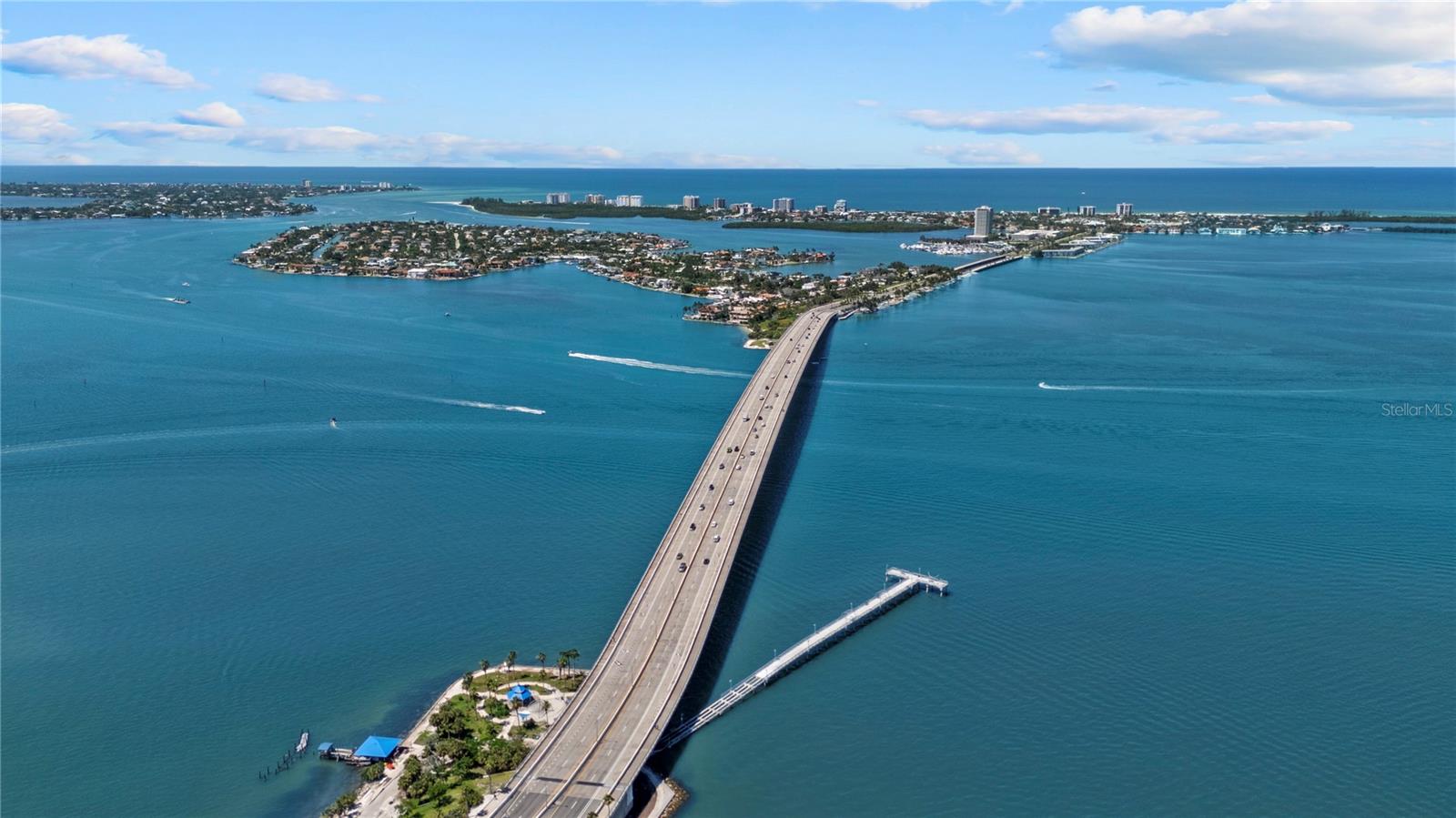 CORONAS PARK - Residential