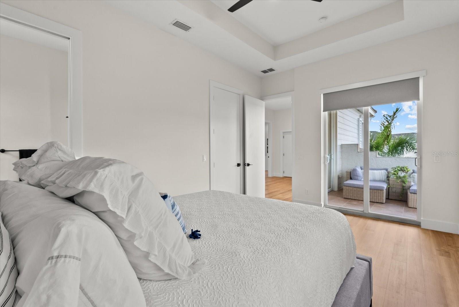 CORONAS PARK - Residential