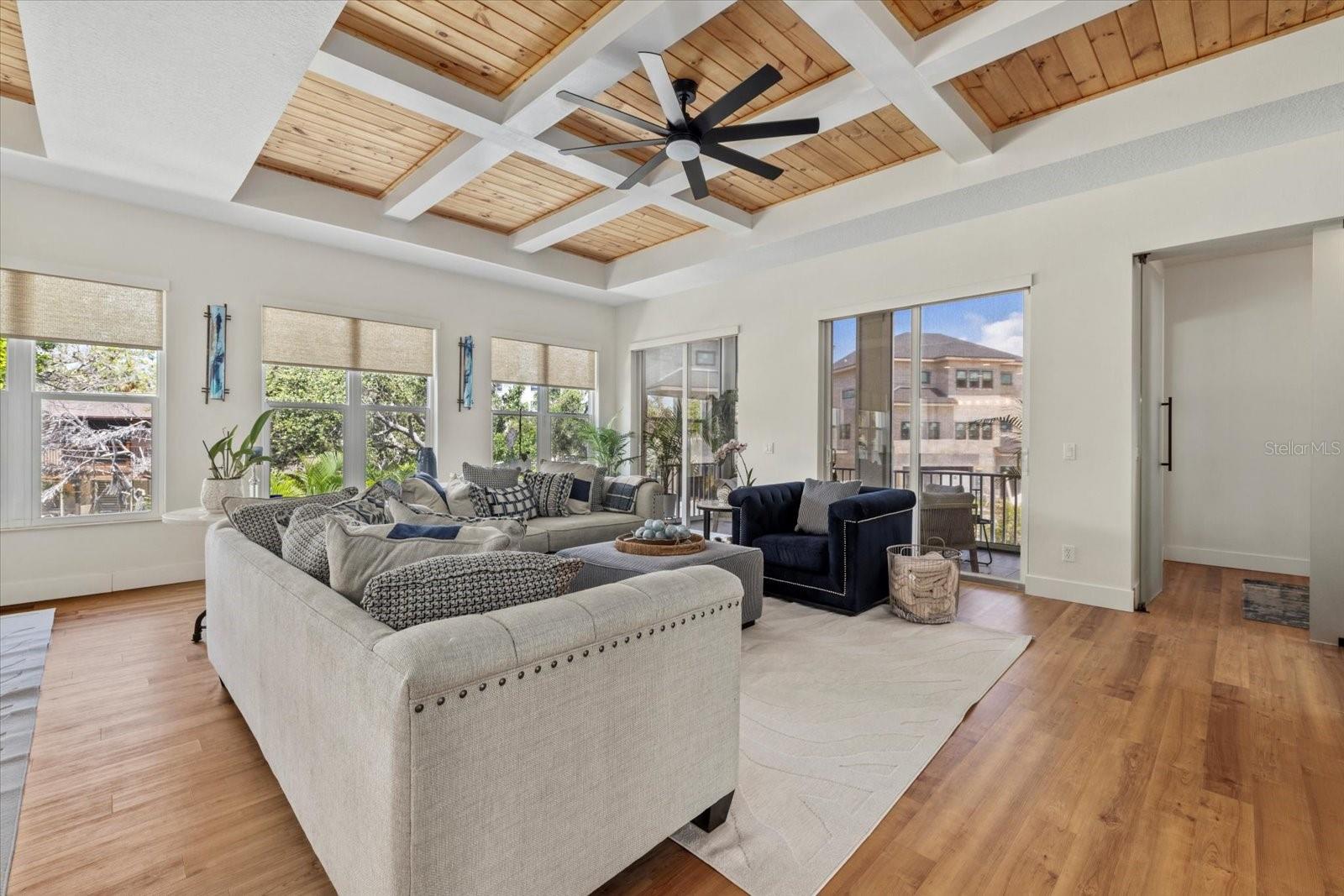 CORONAS PARK - Residential