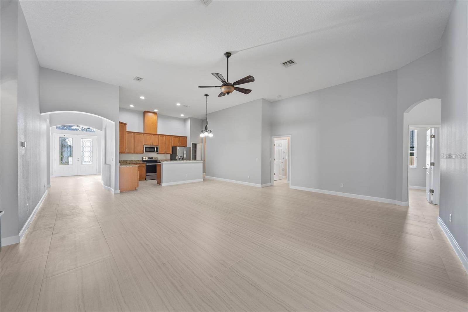 KENSINGTON MANOR L & O - Residential Lease