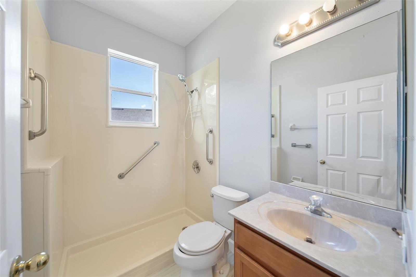 KENSINGTON MANOR L & O - Residential Lease