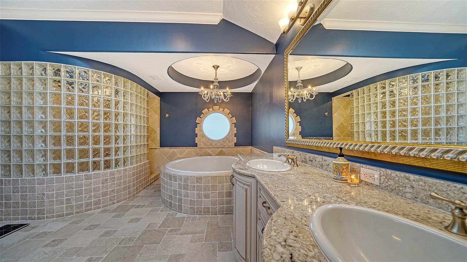 CHEROKEE PARK 2 - Residential