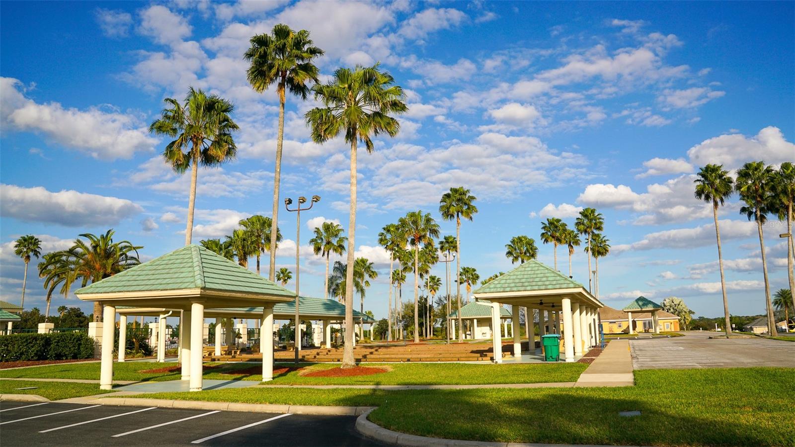 SPRUCE CREEK GC - Residential