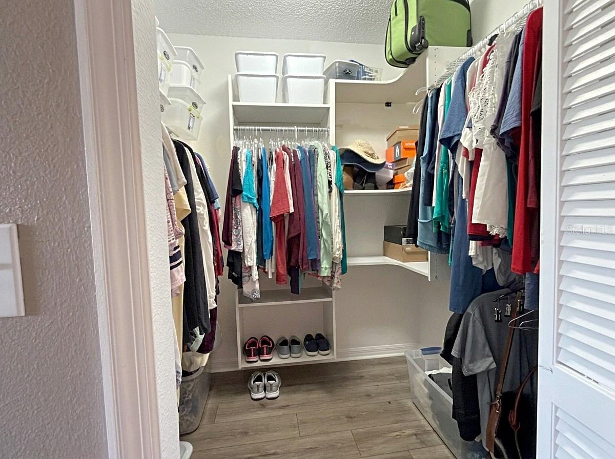 WEDGEWOOD GROVES - Residential