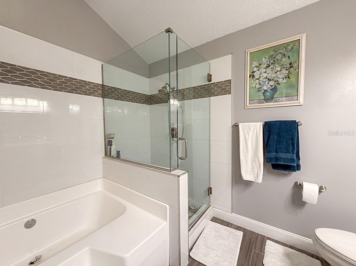 WEDGEWOOD GROVES - Residential