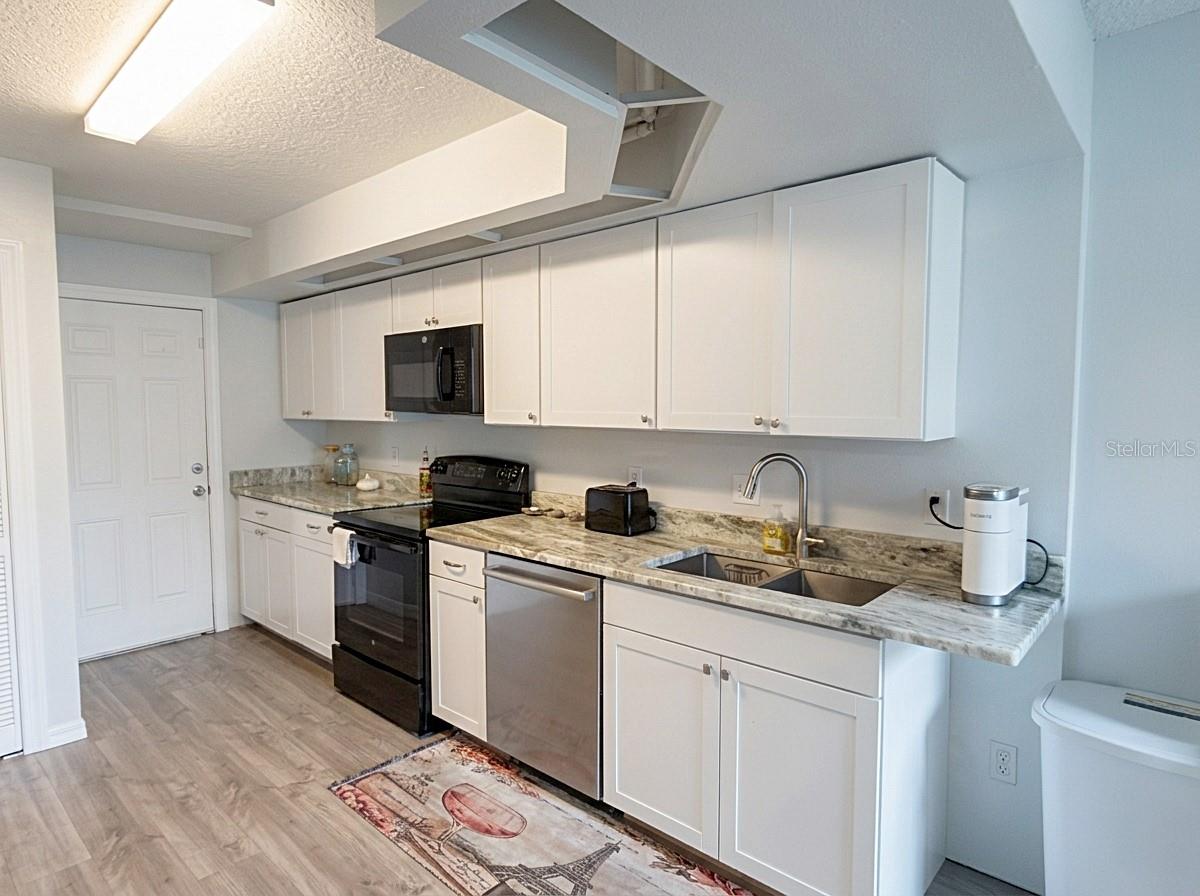 WEDGEWOOD GROVES - Residential