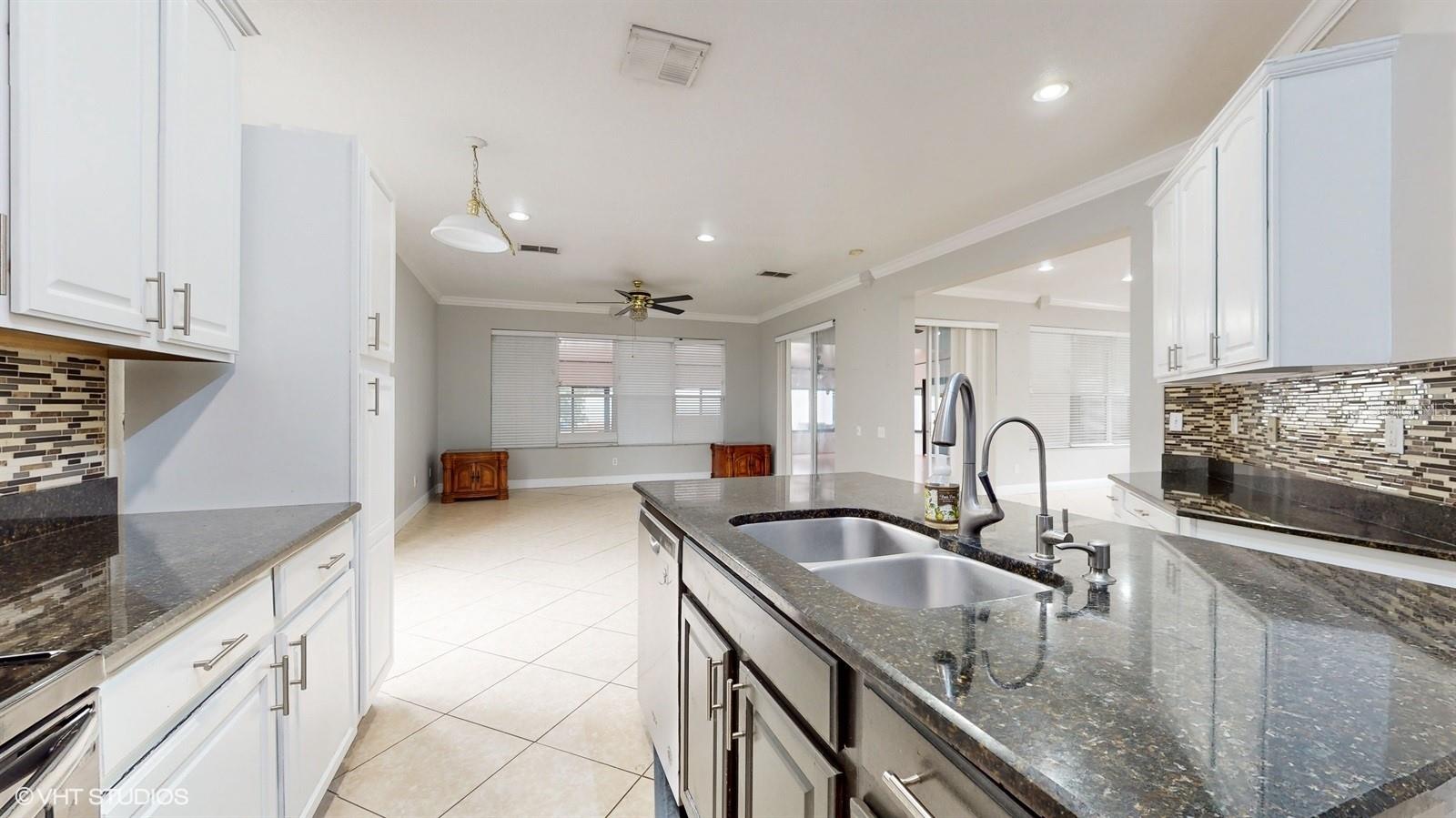 OAKHURST RESERVE UNIT TWO - Residential