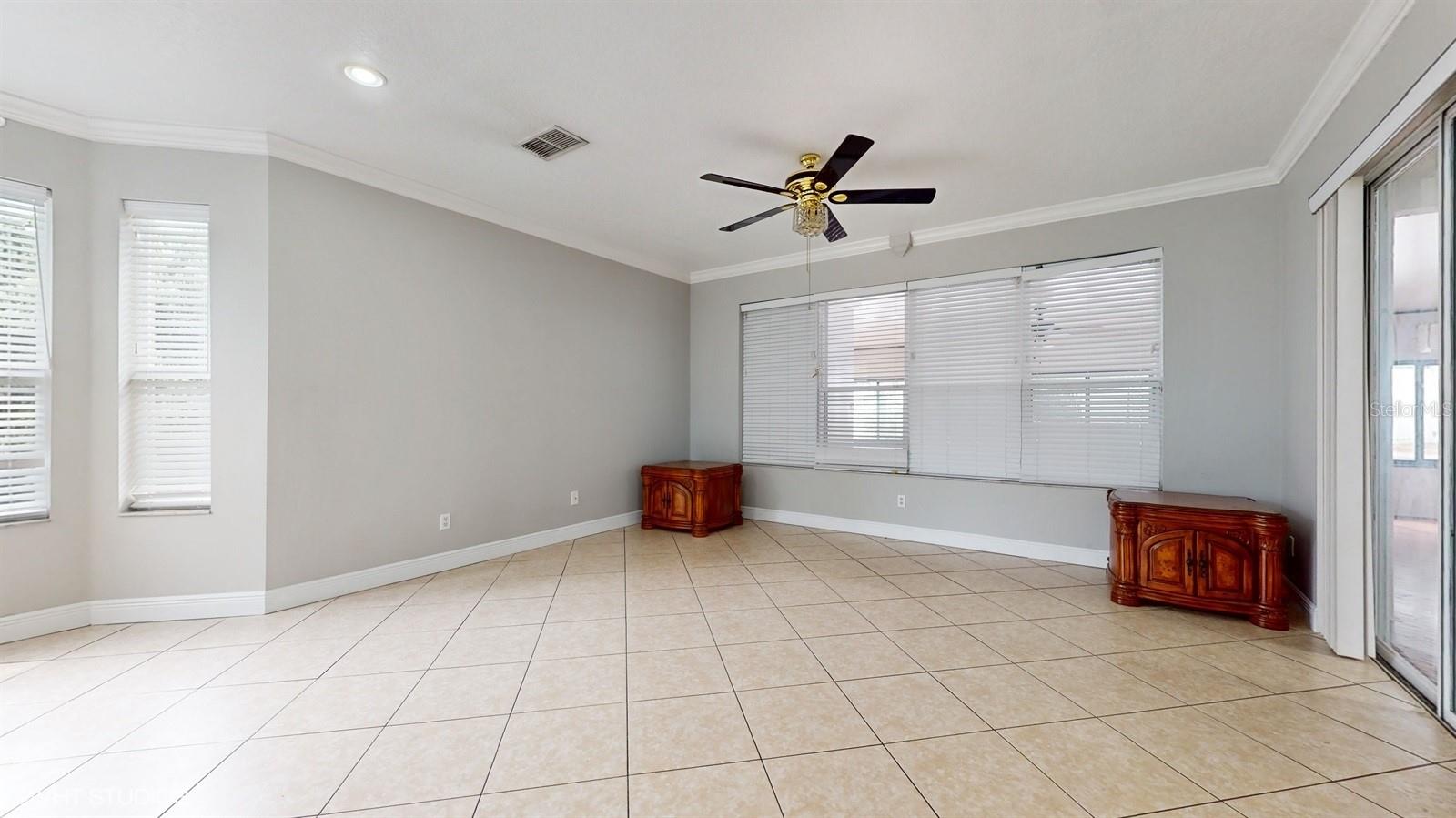 OAKHURST RESERVE UNIT TWO - Residential