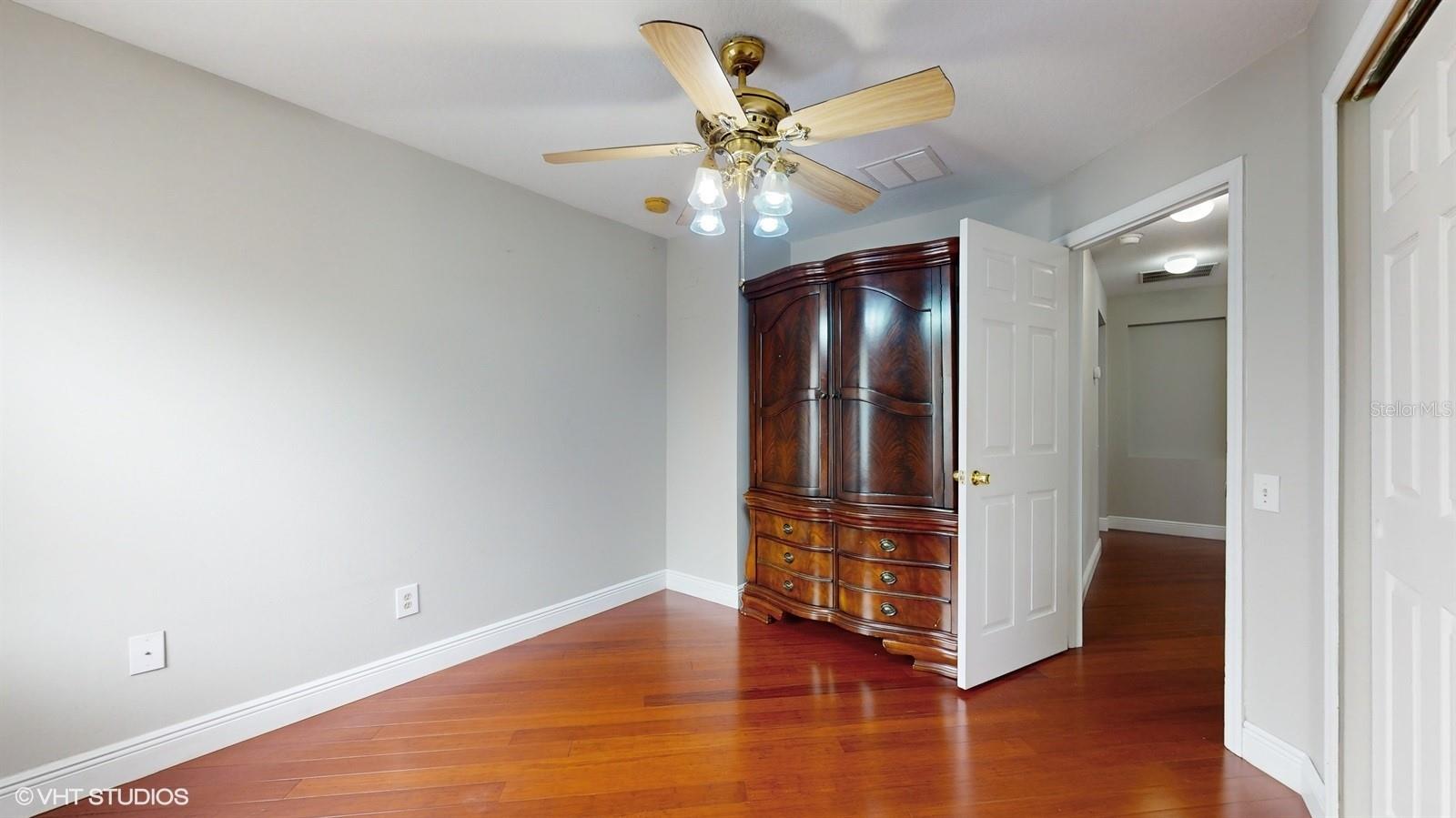 OAKHURST RESERVE UNIT TWO - Residential