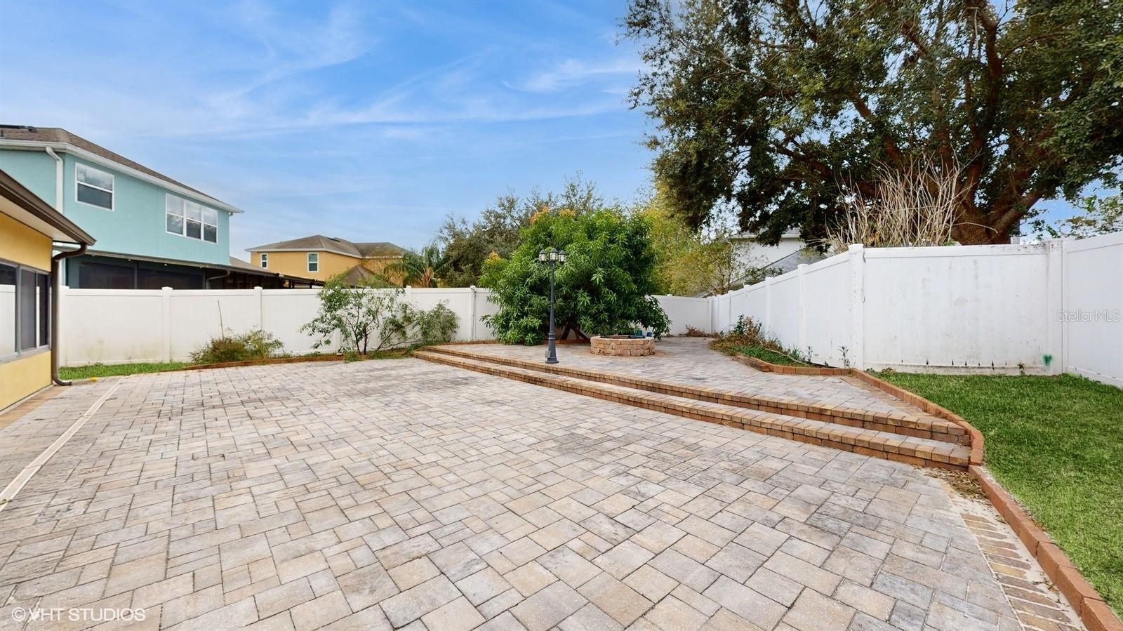 OAKHURST RESERVE UNIT TWO - Residential