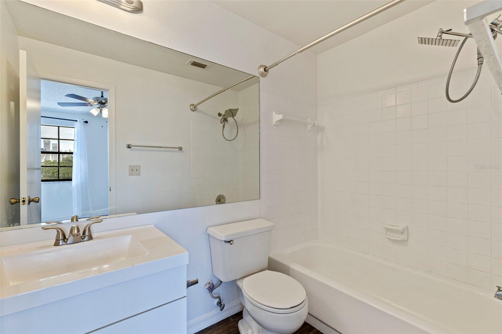 HAMPTON PARK TWNHMS UNIT 02 - Residential