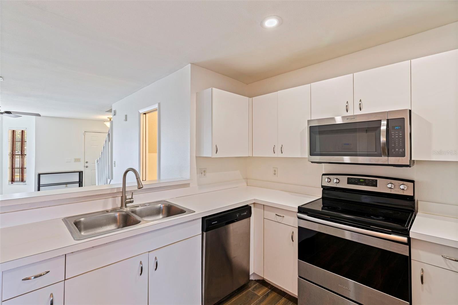 HAMPTON PARK TWNHMS UNIT 02 - Residential