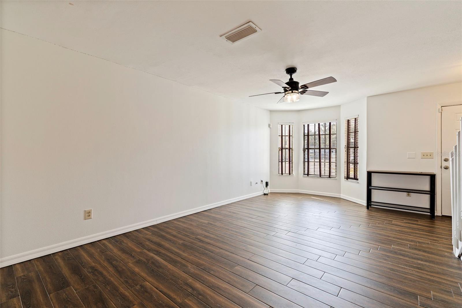 HAMPTON PARK TWNHMS UNIT 02 - Residential