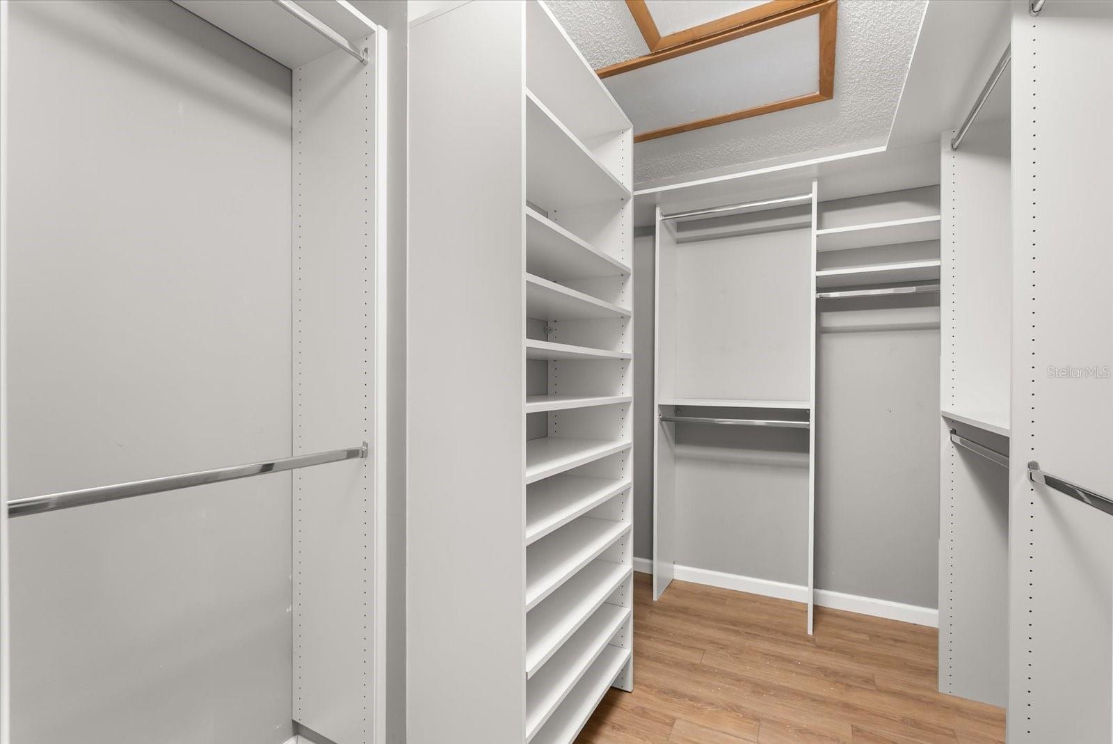 WEDGEWOOD TENNIS VILLAS - Residential