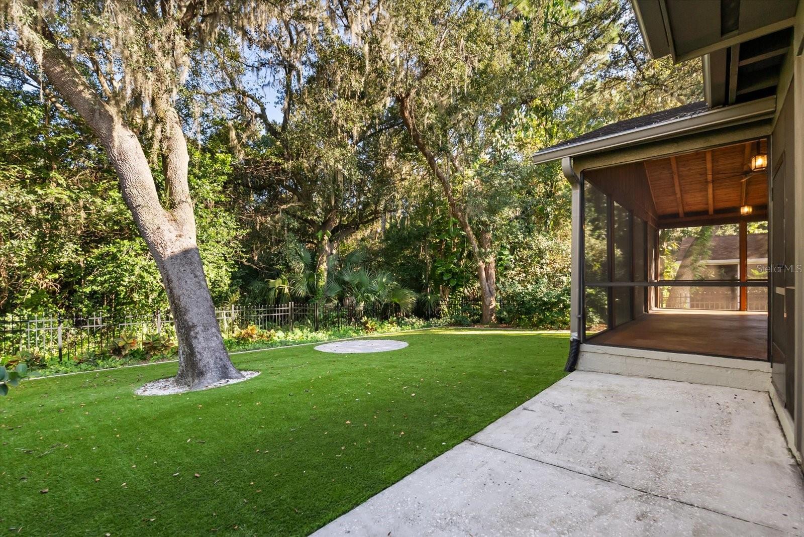 WEDGEWOOD TENNIS VILLAS - Residential