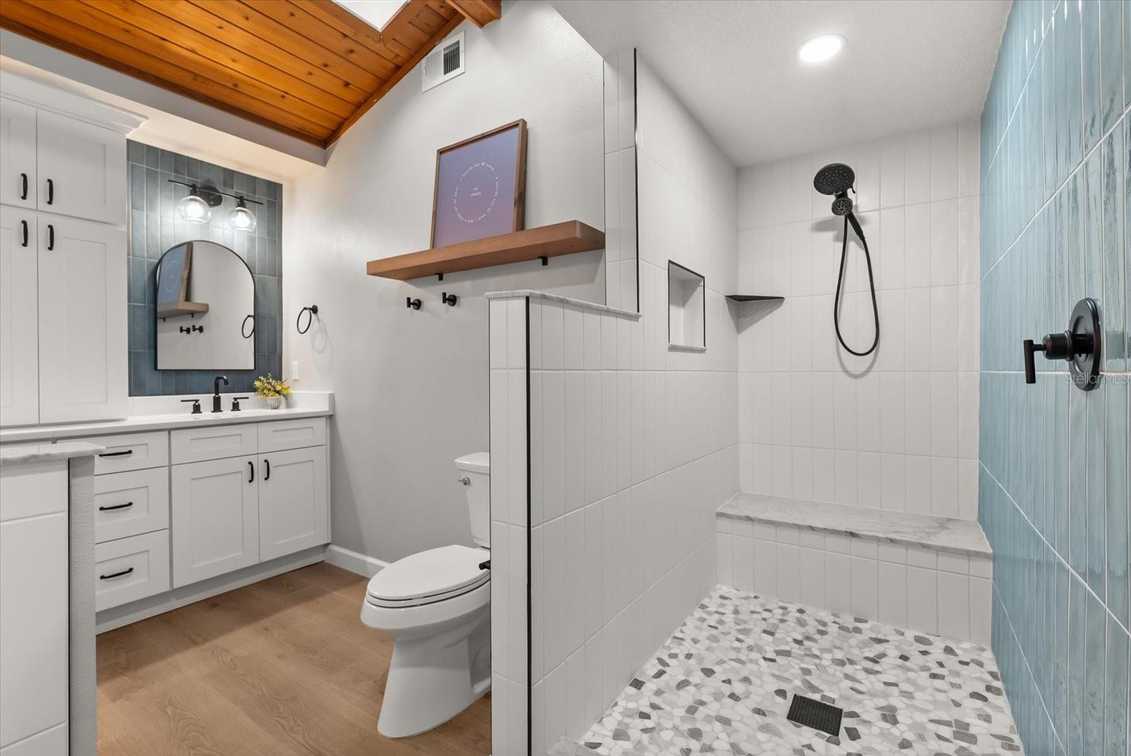 WEDGEWOOD TENNIS VILLAS - Residential