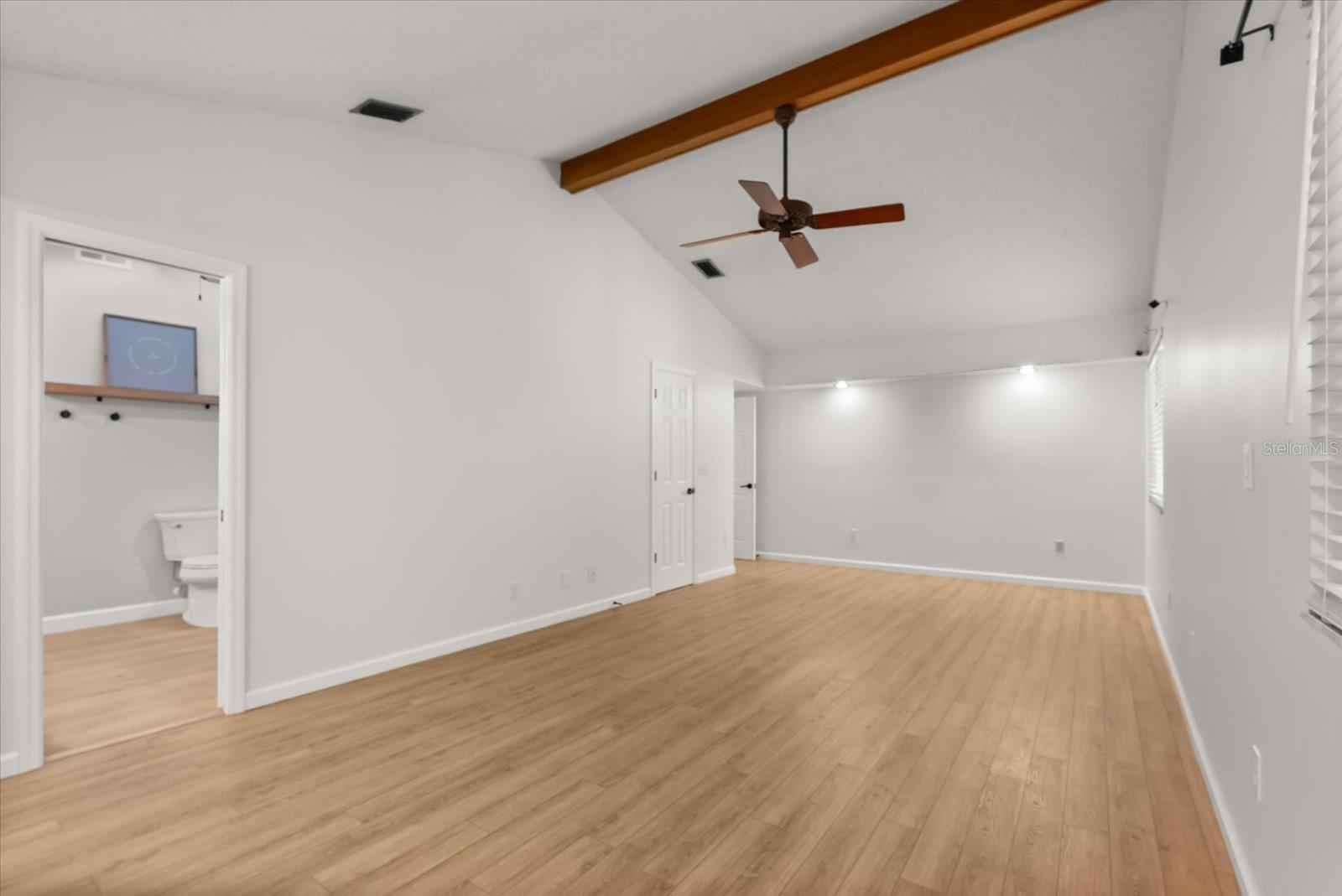 WEDGEWOOD TENNIS VILLAS - Residential