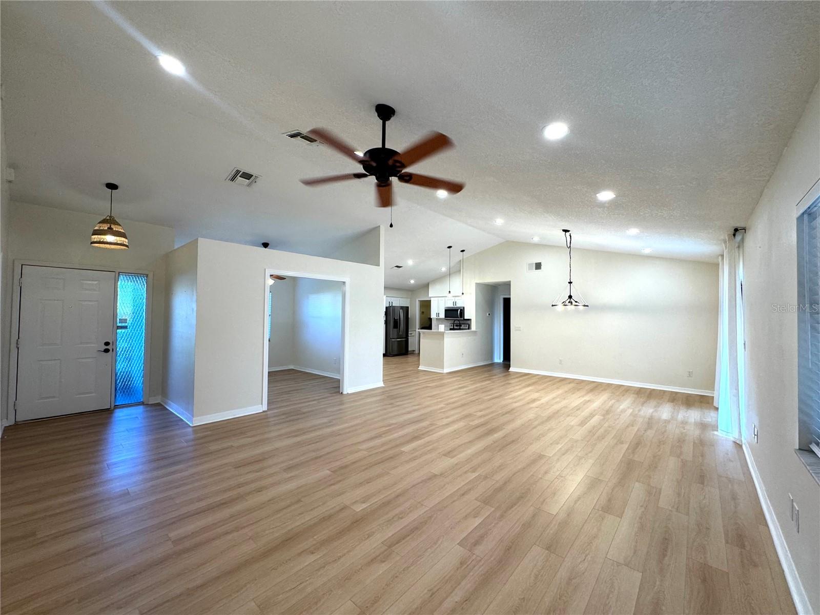 SILVER WOODS PH 02 - Residential Lease