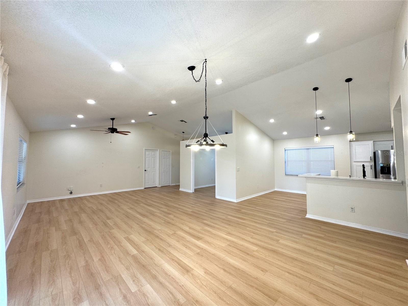 SILVER WOODS PH 02 - Residential Lease