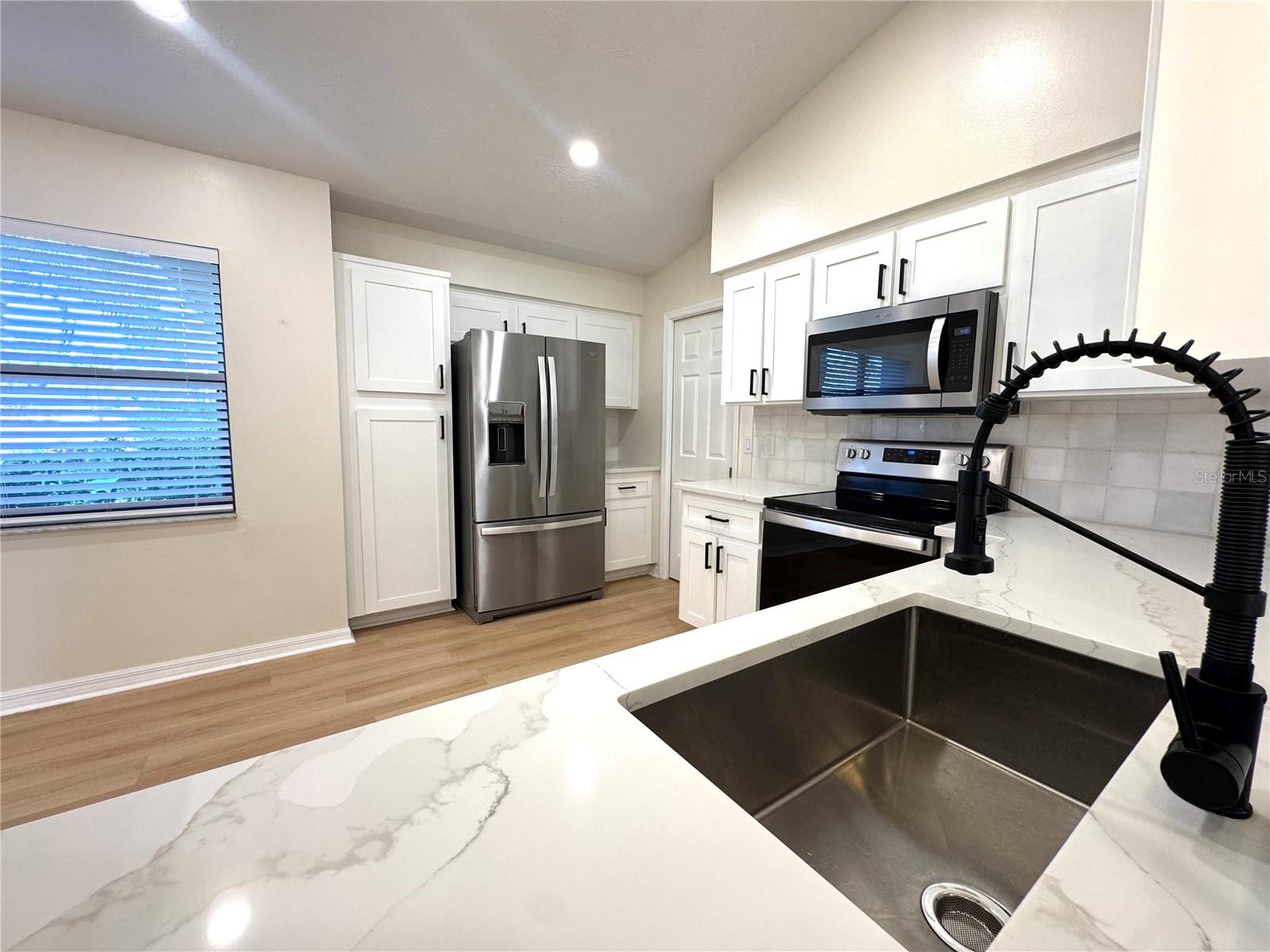 SILVER WOODS PH 02 - Residential Lease