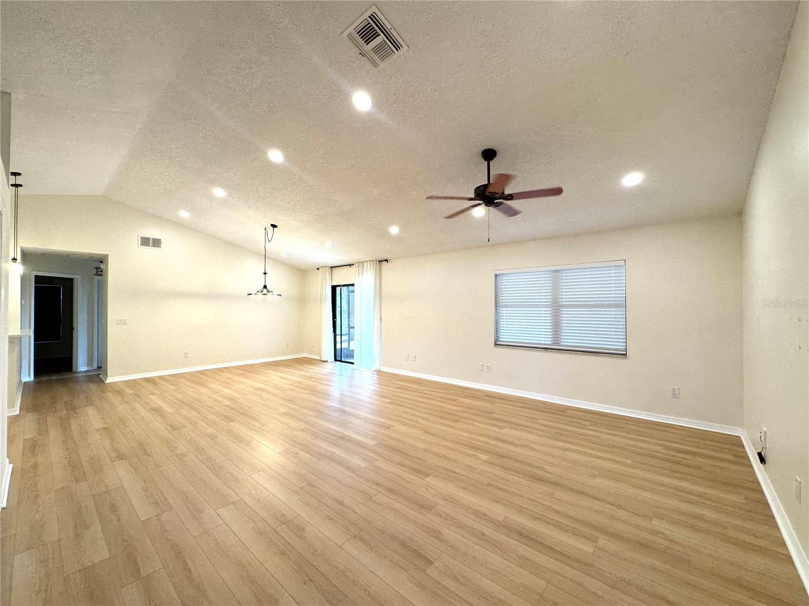 SILVER WOODS PH 02 - Residential Lease