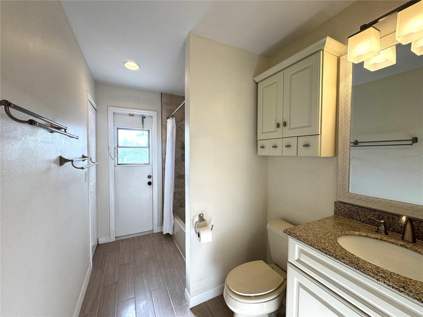 SILVER WOODS PH 02 - Residential Lease