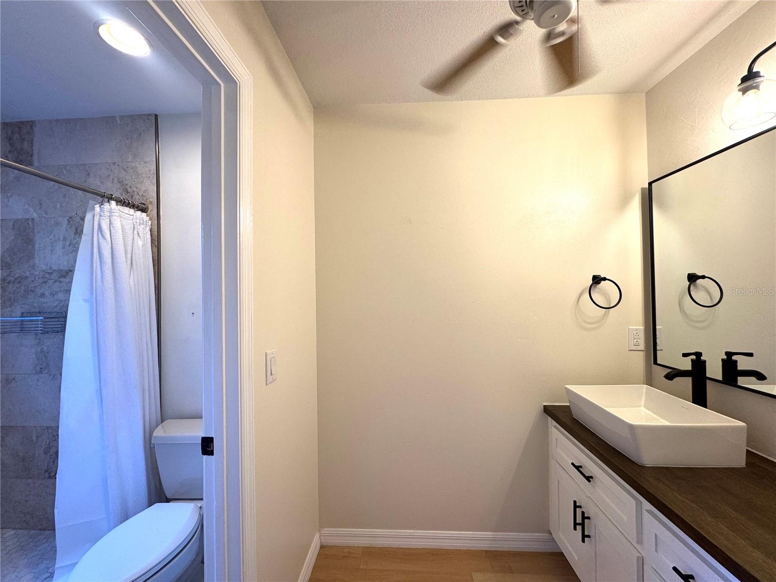 SILVER WOODS PH 02 - Residential Lease