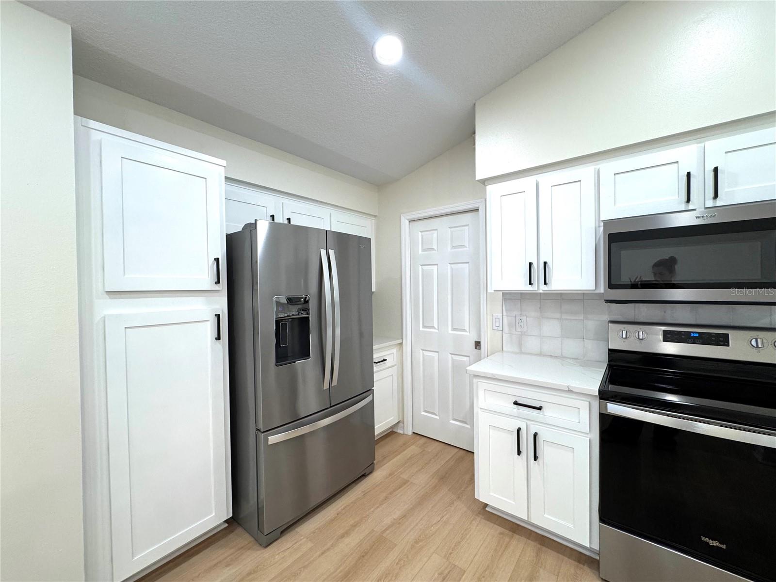 SILVER WOODS PH 02 - Residential Lease