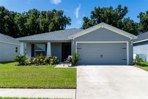 A home in LAKELAND