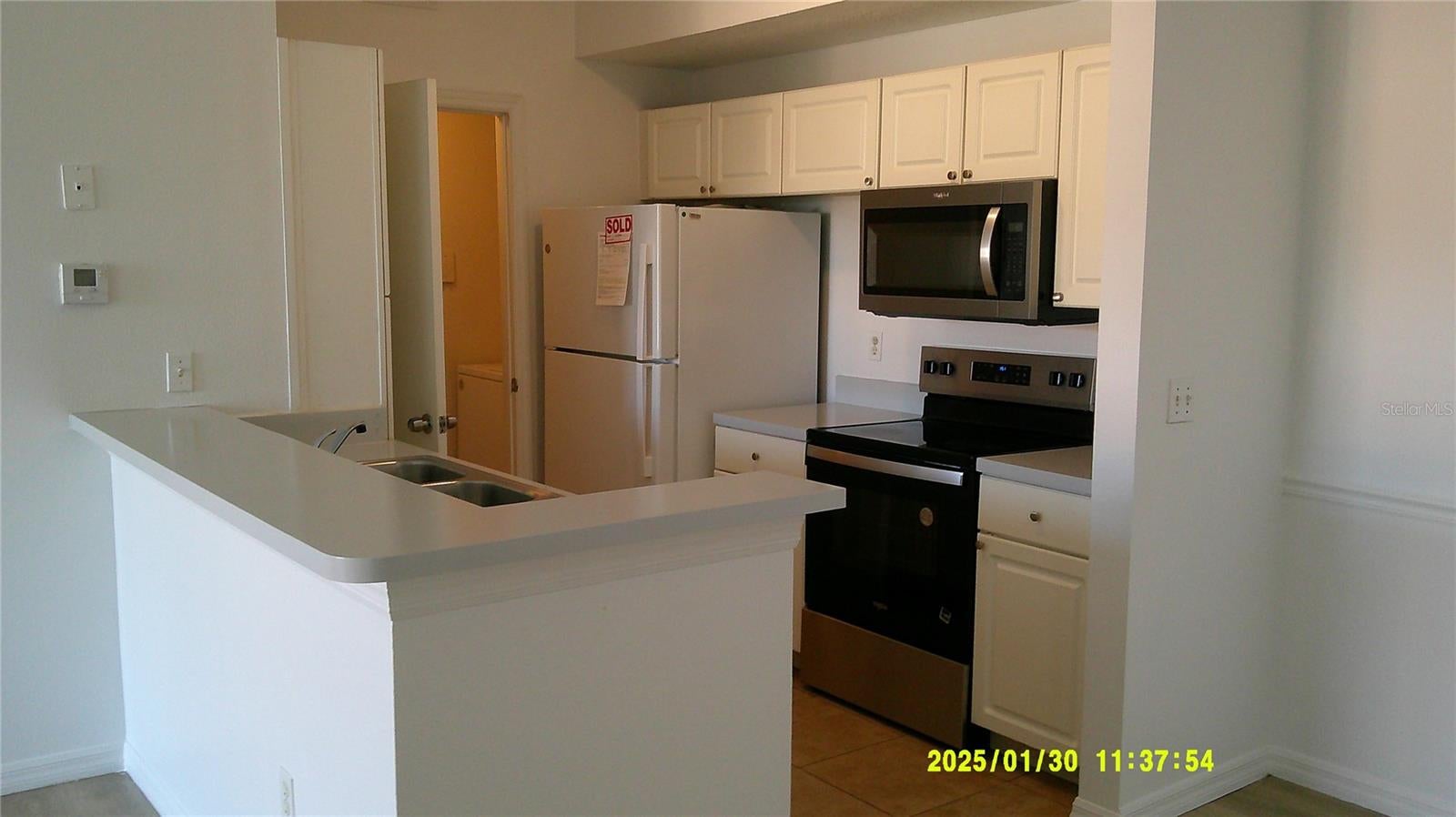 5548 METROWEST BOULEVARD 306