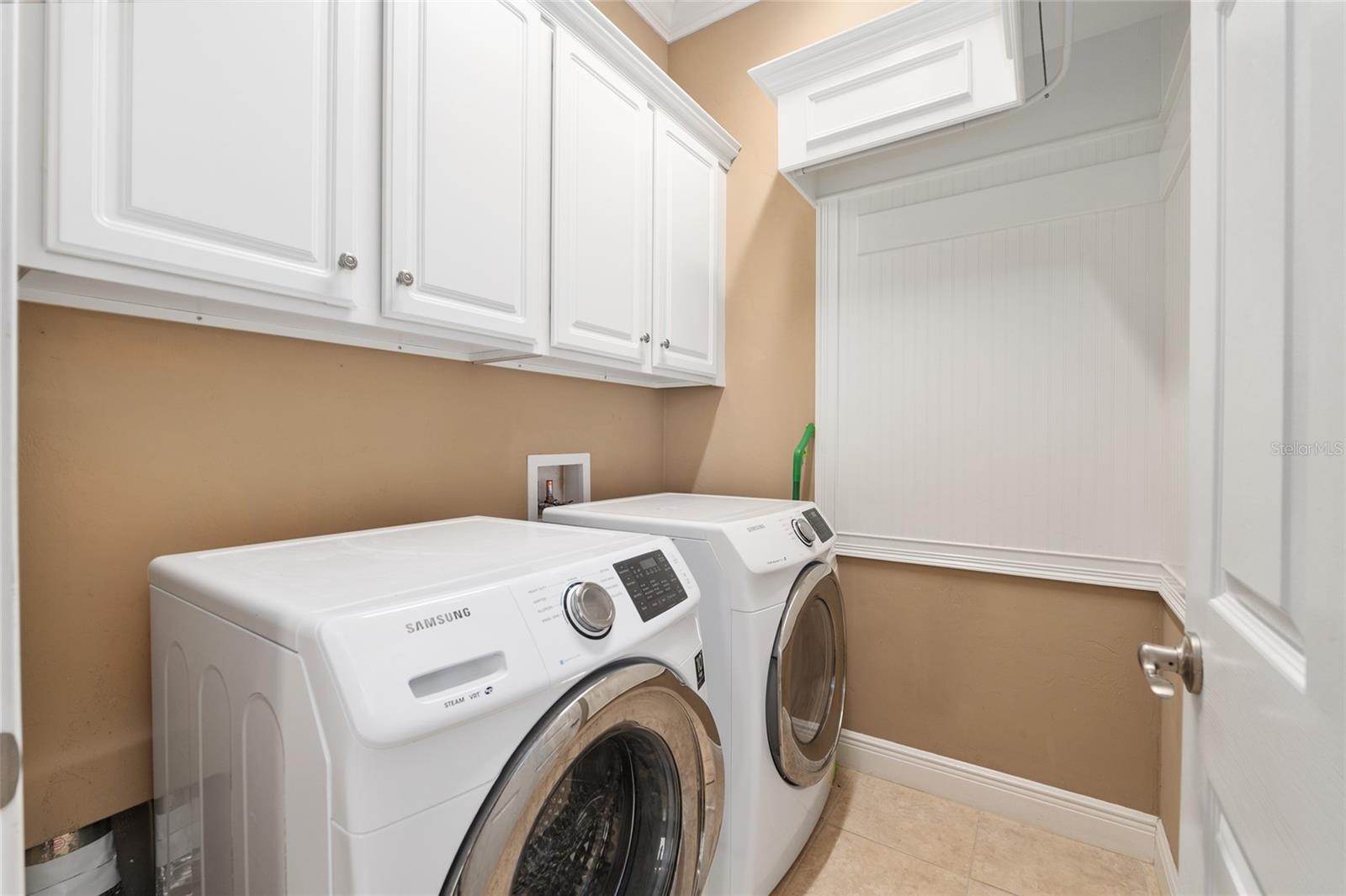 RIDGEMONT - Residential