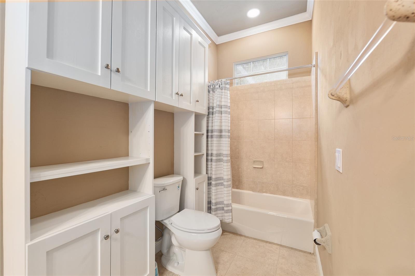 RIDGEMONT - Residential