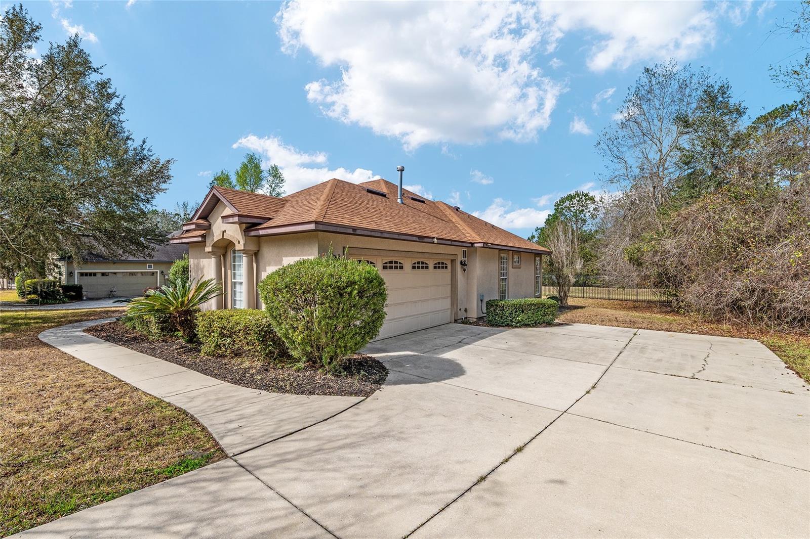 RIDGEMONT - Residential