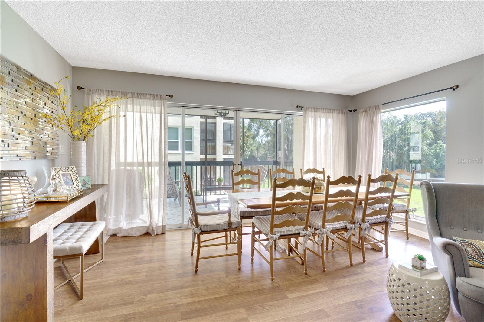 MOORINGS ON LAKE MAITLAND CONDO - Residential