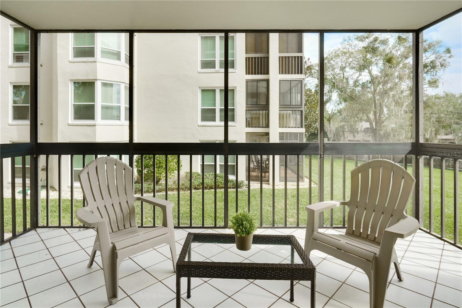 MOORINGS ON LAKE MAITLAND CONDO - Residential